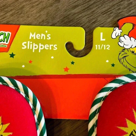 Men’s The Grinch Santa hat Holiday plush Christmas slippers slip on - Picture 2 of 4